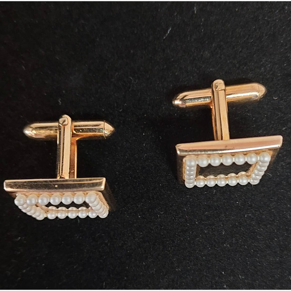 Vintage Swank Gold and Pearl Cuff Links - Picture 3 of 7